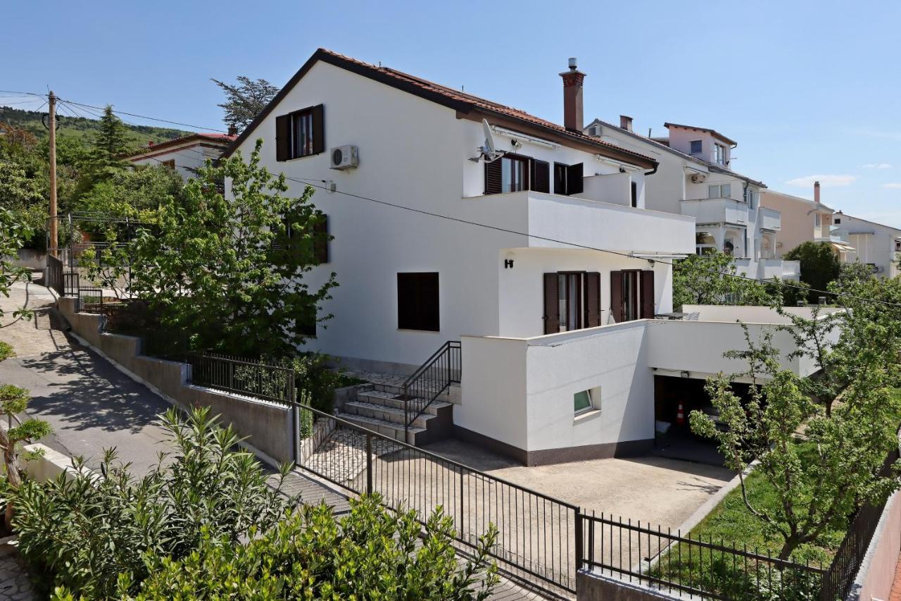 Apartments And Rooms With Parking Space Selce, Crikvenica - 2362 ภายนอก รูปภาพ
