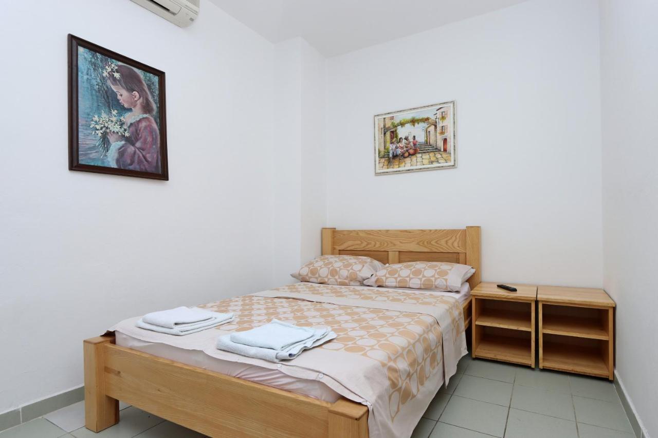 Apartments And Rooms With Parking Space Selce, Crikvenica - 2362 ภายนอก รูปภาพ