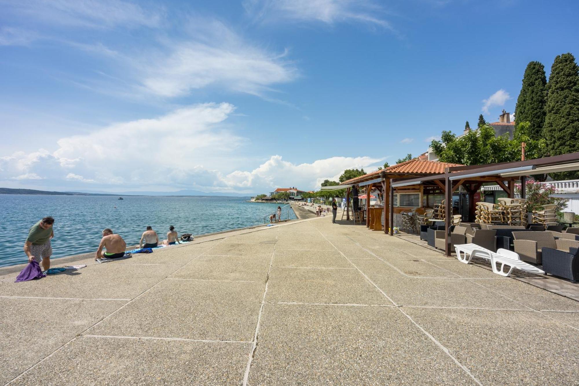 Apartments And Rooms With Parking Space Selce, Crikvenica - 2362 ภายนอก รูปภาพ